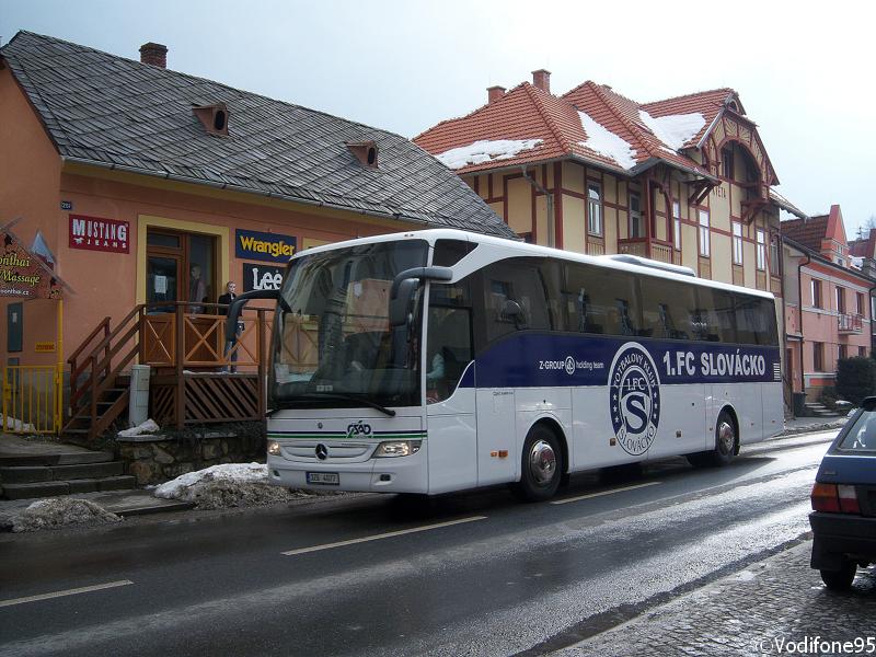 Mercedes Tourismo